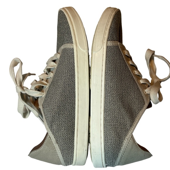 OluKai tan/gray sneakers with fold down heel and laces size 7 - Picture 3 of 9